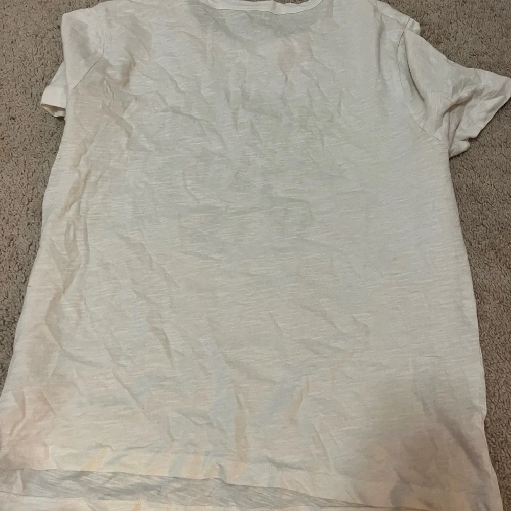 Size large. Treat her right tee - Picture 2 of 3